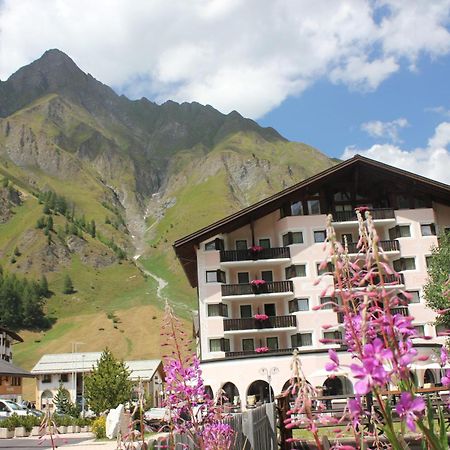 Chalet Silvretta Hotel & Spa ซัมเนาน์ ภายนอก รูปภาพ