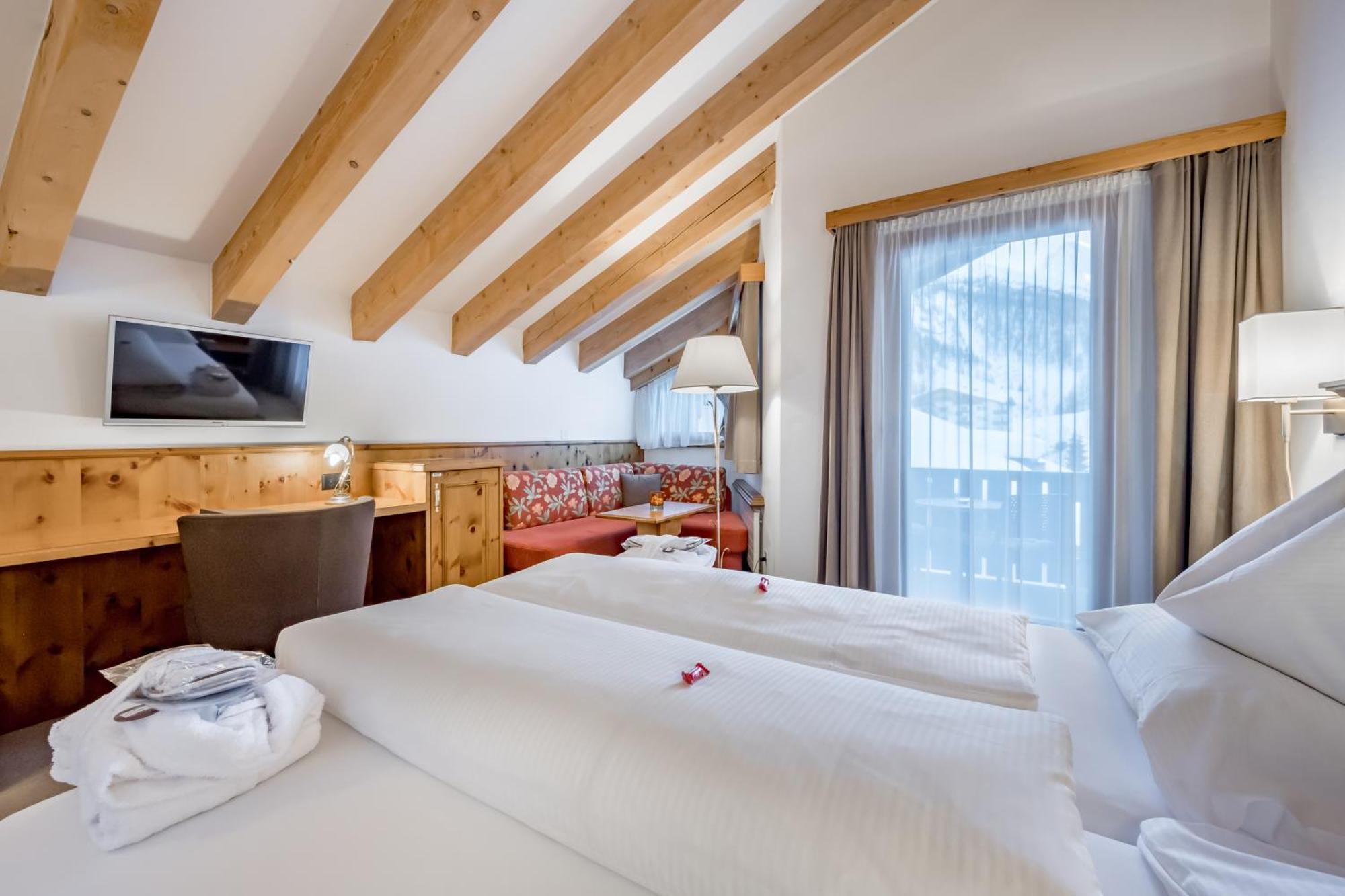 Chalet Silvretta Hotel & Spa ซัมเนาน์ ภายนอก รูปภาพ