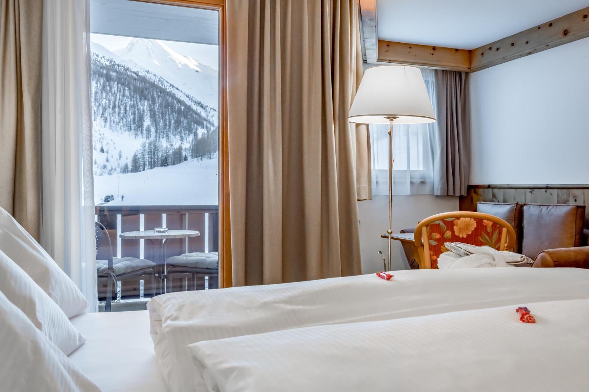 Chalet Silvretta Hotel & Spa ซัมเนาน์ ภายนอก รูปภาพ