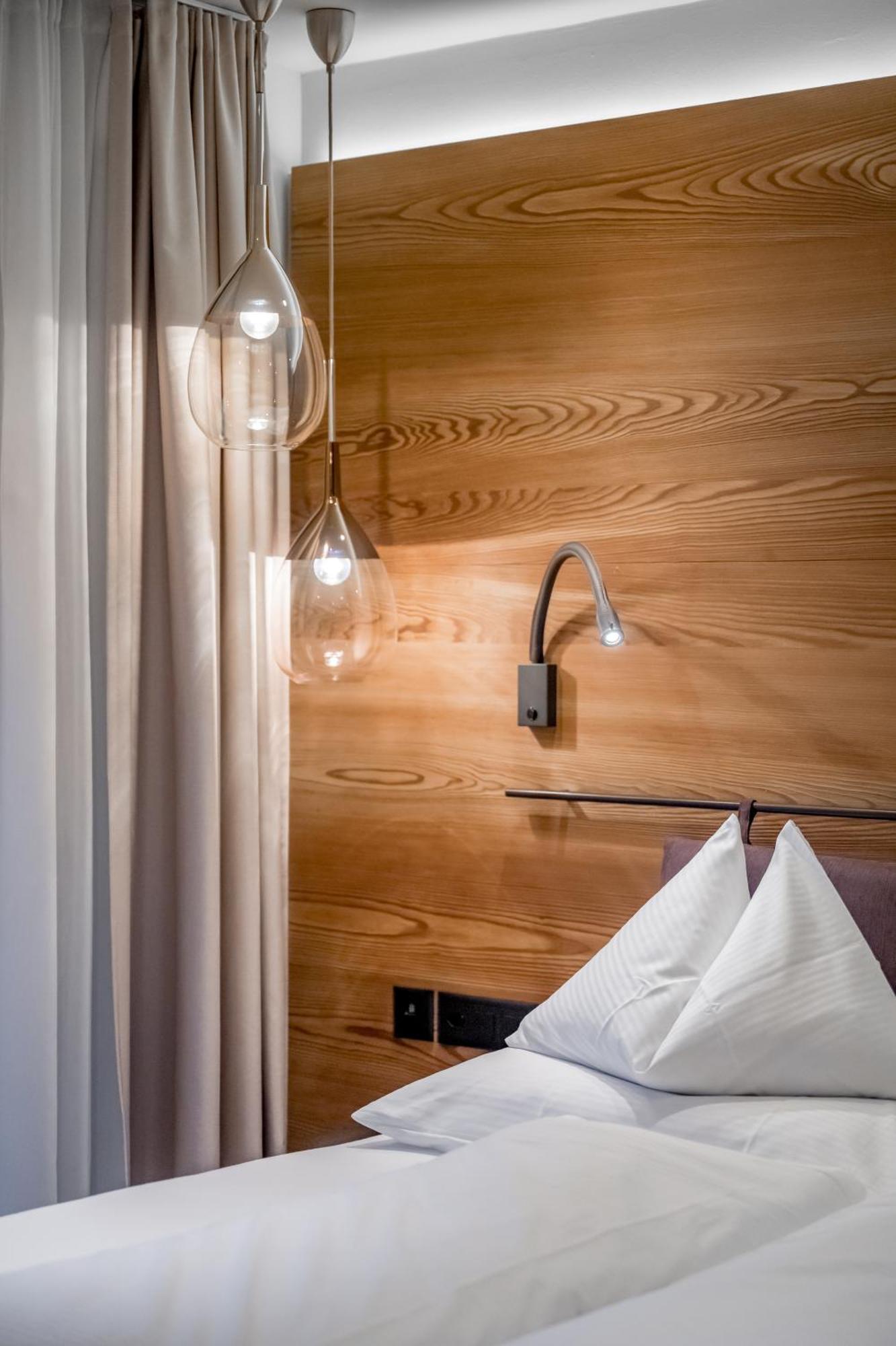 Chalet Silvretta Hotel & Spa ซัมเนาน์ ภายนอก รูปภาพ