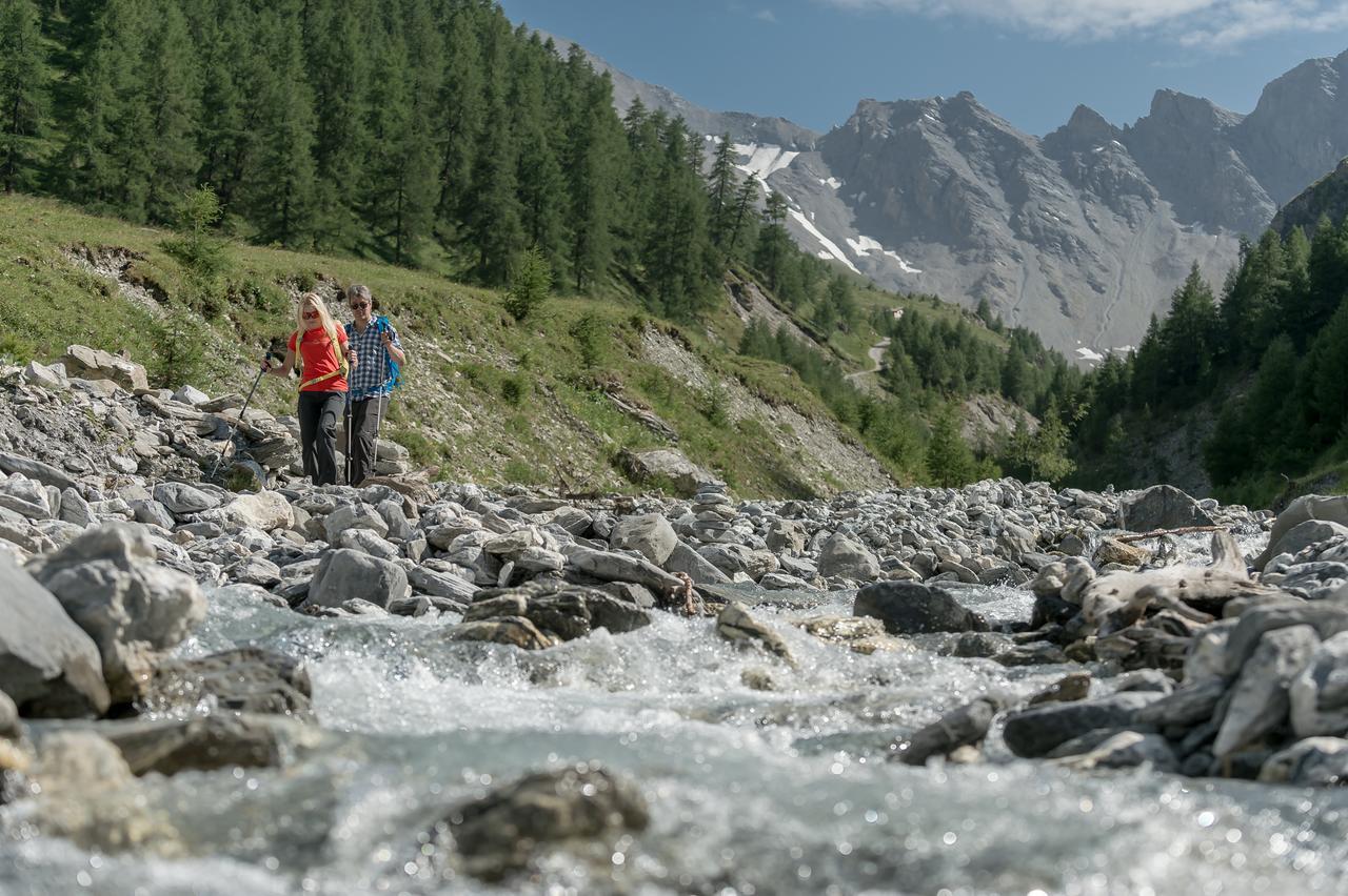 Chalet Silvretta Hotel & Spa ซัมเนาน์ ภายนอก รูปภาพ
