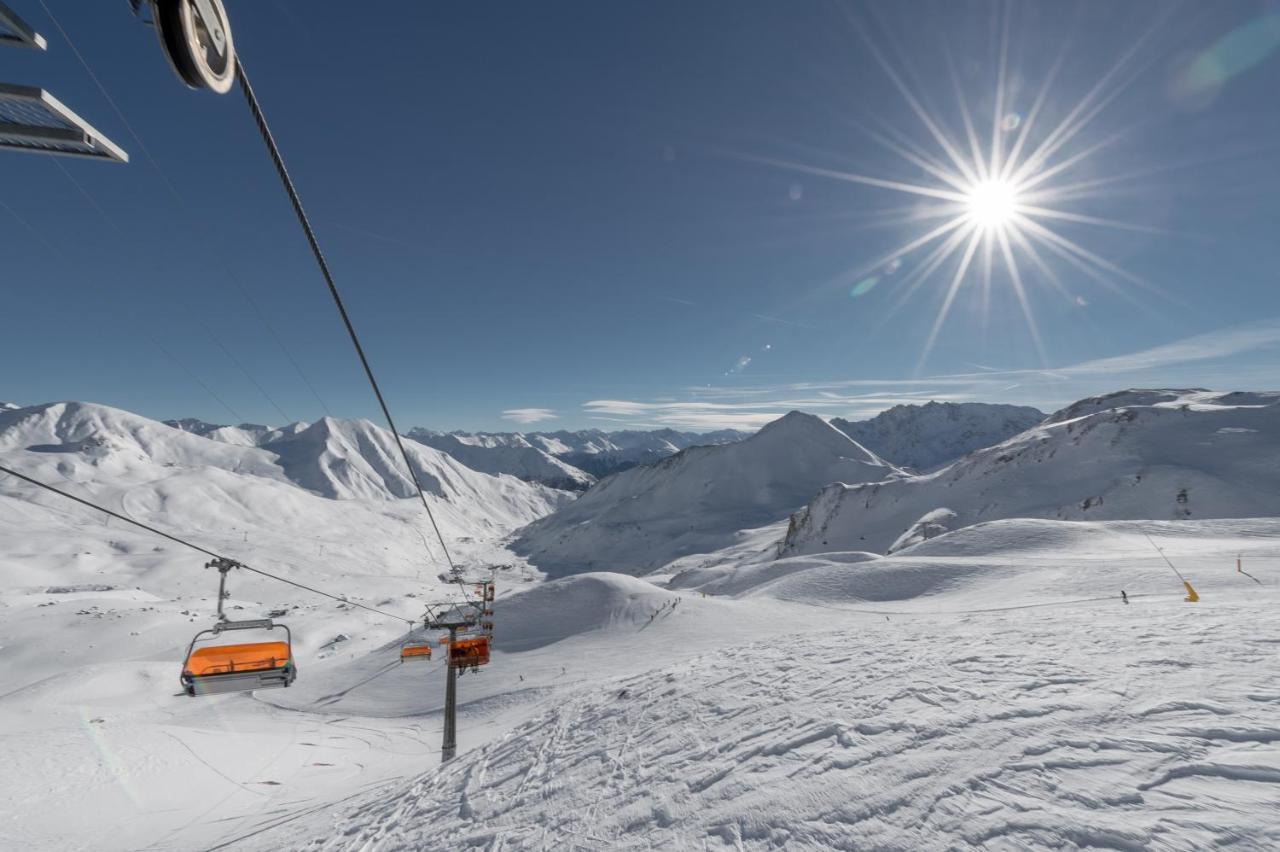 Chalet Silvretta Hotel & Spa ซัมเนาน์ ภายนอก รูปภาพ